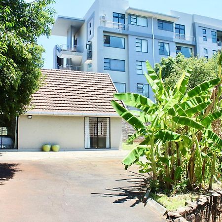 Splendid 1-Bed Apartment In Sandton Johannesburg Exterior photo